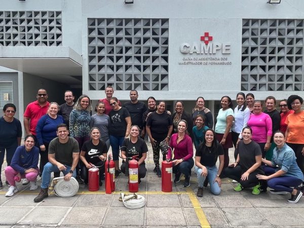 Imagem de Capa - Treinamento prepara colaboradores para casos de incêndio